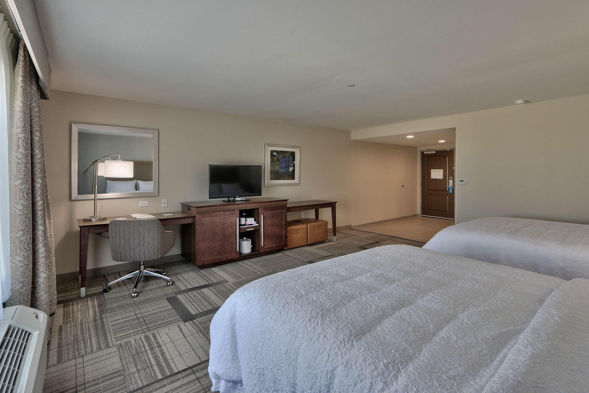 Hampton Inn & Suites Artesia Exterior photo